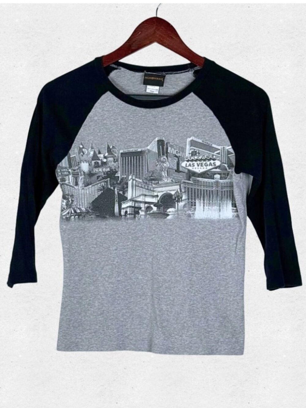 Vintage MGM Mirage Las Vegas Raglan 3/4 Sleeve Baby Tee Large Gray Glitter Logo